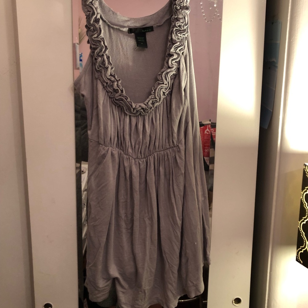 Grey ruffled tank top